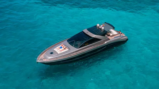 Riva-Super-Ego-68-motor-yacht-for-sale-exterior-image-Lengers-Yachts-2-scaled.jpg
