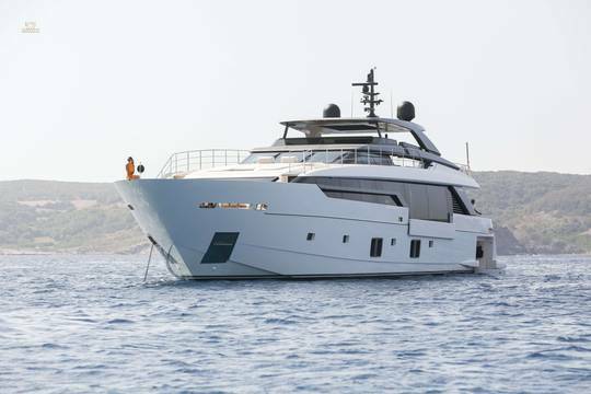 Sanlorenzo-SL120A-778-motor-yacht-for-sale-exterior-image-Lengers-Yachts-14-scaled.jpg
