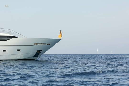 Sanlorenzo-SL120A-778-motor-yacht-for-sale-exterior-image-Lengers-Yachts-11-scaled.jpg
