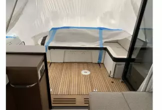 Jeanneau NC 37 twin diesel cruiser - aft sunpad