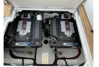 Jeanneau NC 37 twin diesel cruiser - 2x Mercruiser 270HP diesel inboards