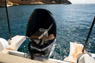 Sacs-Strider-900-89-RIB-for-sale-exterior-image-Lengers-Yachts-19-scaled.jpg