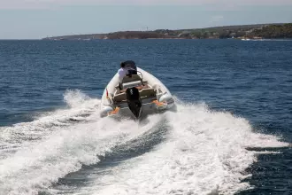 Sacs-Strider-900-89-RIB-for-sale-exterior-image-Lengers-Yachts-25-scaled.jpg