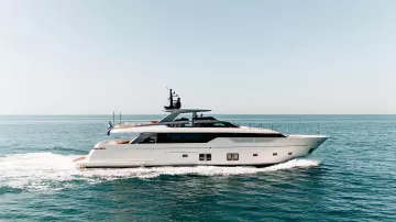 SL106A-motor-yacht-for-sale-exterior-image-Lengers-Yachts-1.jpg