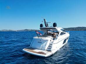 Sunseeker-Predator-57-motor-yacht-for-sale-exterior-image-Lengers-Yachts-5.jpg