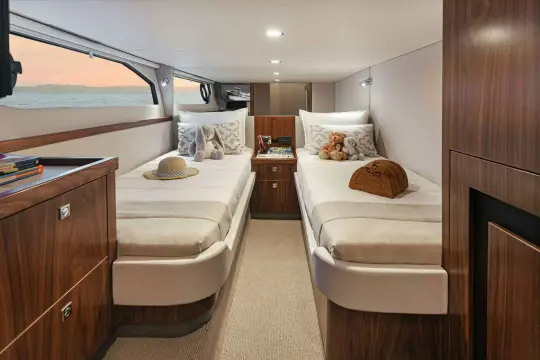 Riviera 46 Sports Motor Yacht Starboard Cabin