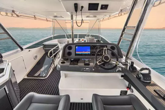 Riviera 46 Sports Motor Yacht Flybridge 04 1