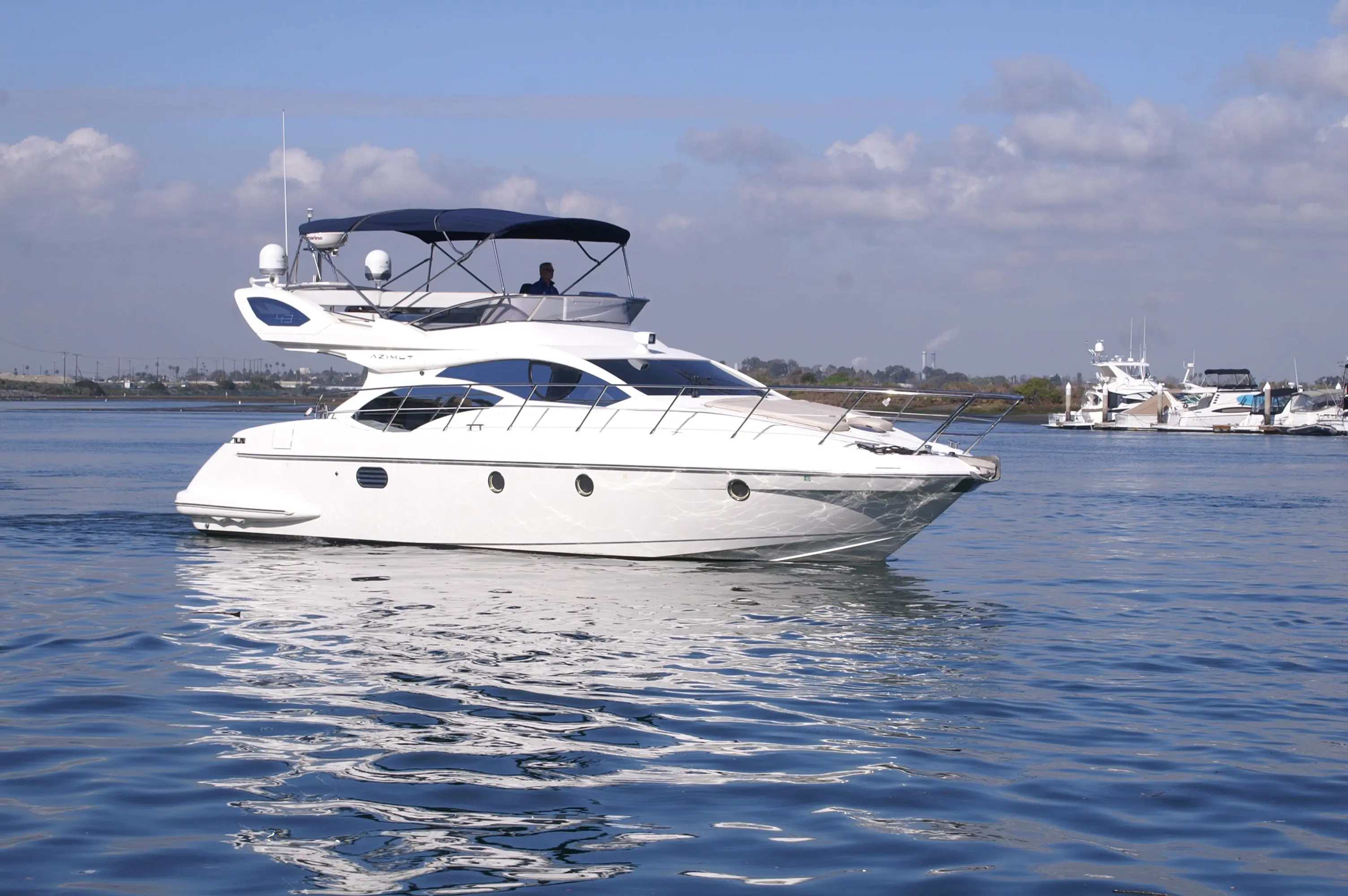 Herando - Azimut Flybridge