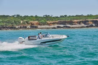 Jeanneau Cap Camarat 7.5 WA - speeding through the water