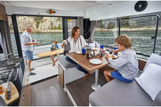 Jeanneau Merry Fisher 1095 - view from wheelhouse to cockpit