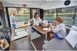 Jeanneau Merry Fisher 1095 - view from wheelhouse to cockpit