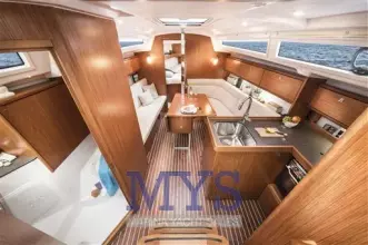 BAVARIA 34 CRUISER (9)