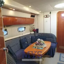 Princess V 42' (16)