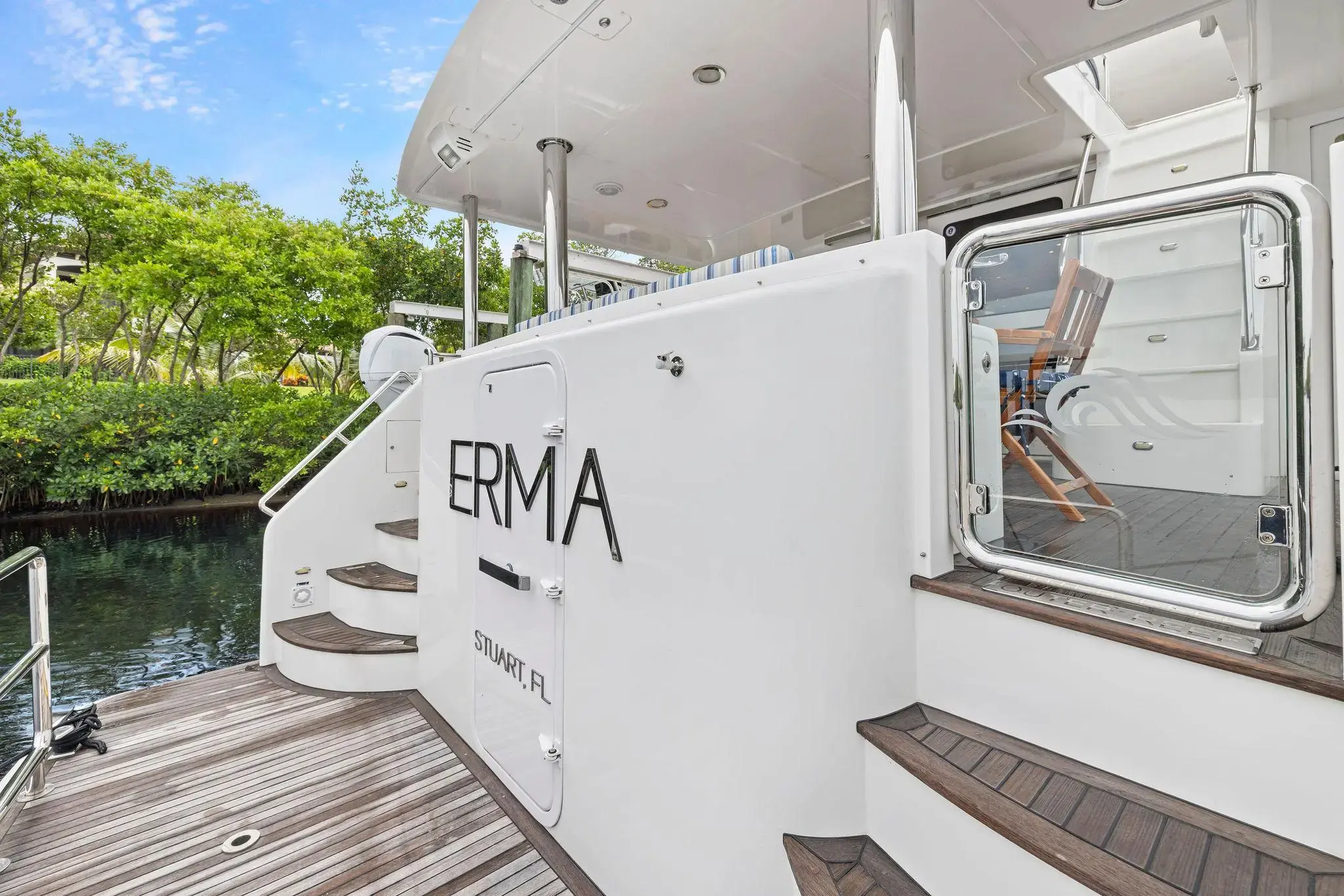 Herando - Outer Reef Yachts 700 My ERMA