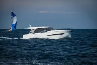 Greenline 39 Hybrid