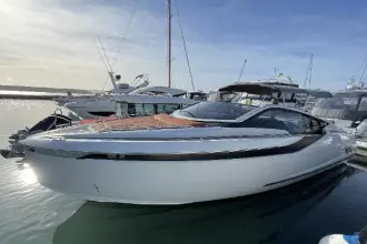 Fairline F//Line 33