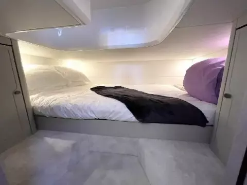 Fairline F//Line 33