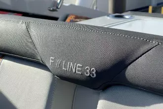 Fairline F//Line 33
