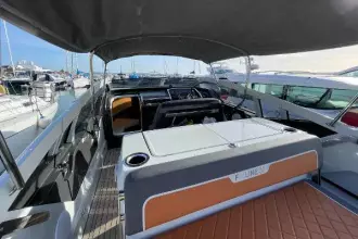 Fairline F//Line 33