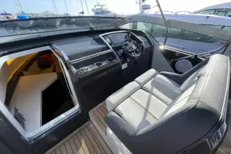 Fairline F//Line 33