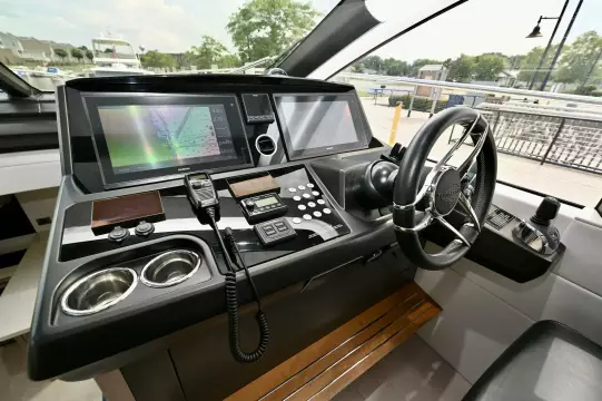 Helm -50ft Sunseeker 2019 Predator 