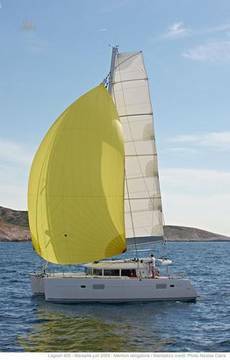 Manufacturer Provided Image: Lagoon 400 S2 Sailing