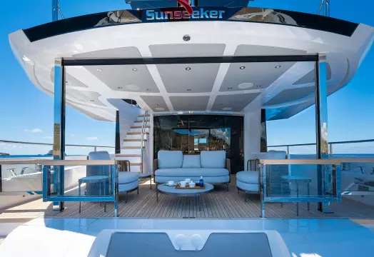 Sunseeker 88 Yacht