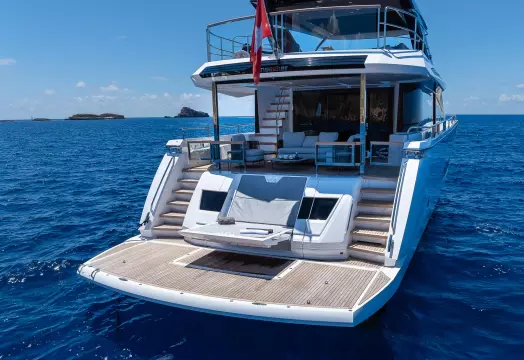 Sunseeker 88 Yacht