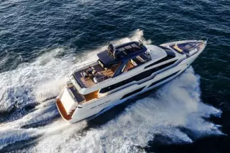 Ferretti Yachts 850