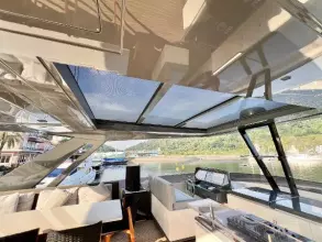 Ferretti Yachts 850