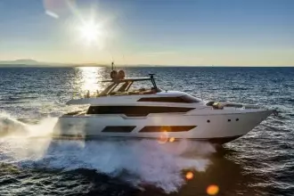 Ferretti Yachts 850