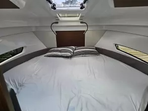 Beneteau Antares 9 OB for sale with BJ Marine