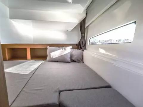Beneteau Antares 9 OB for sale with BJ Marine
