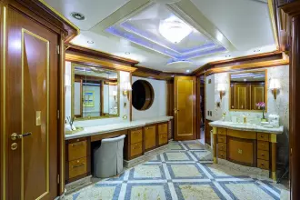 Owner Ensuite 