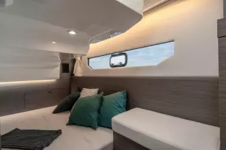 Jeanneau Merry Fisher 895 - aft cabin