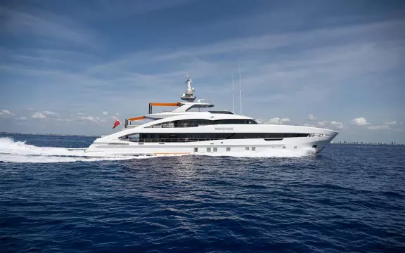 164' Heesen 2022 BOOK ENDS - Fort Lauderdale