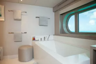 Master Bathtub