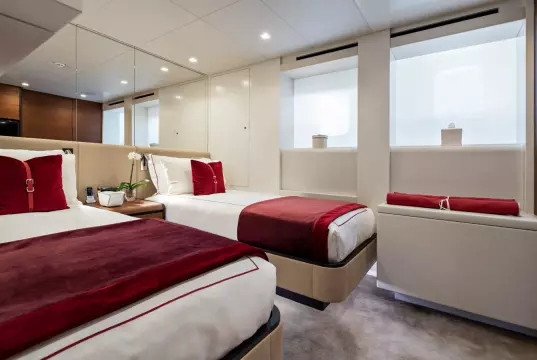 164' Heesen 2021 (ELA) Guest Stateroom