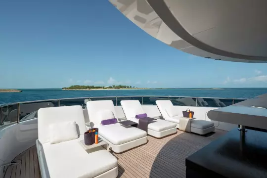 164' Heesen 2021 (ELA) Sundeck