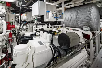 164' Heesen 2021 (ELA) Engine Room