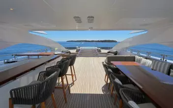 164' Heesen (COMO I) Main Deck Aft