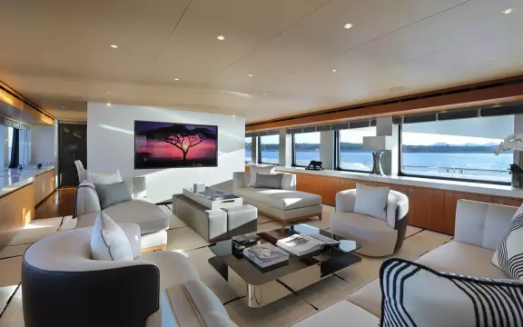 164' Heesen (COMO I) Main Salon 