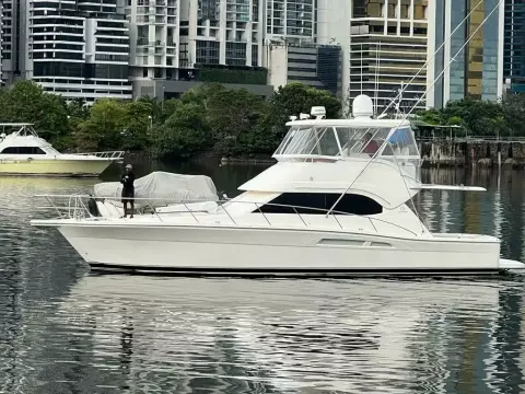 2007 G2 Convertible Flybridge Series II