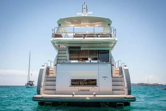 Princess 68 For Sale - Yachtquarters