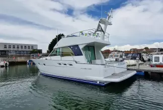 2002 beneteau antares 1380 power 9457018 20240715024129671 1 XLARGE
