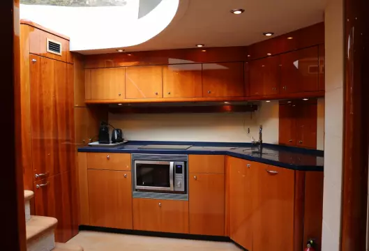 6457049 20171113084256846 1 XLARGE