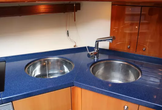 6457049 20171113090005951 1 XLARGE