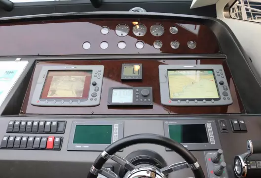 6457049 20171113084222071 1 XLARGE