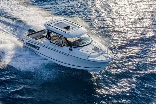 Jeanneau Merry Fisher 795 Series 2 - overhead view towards bow with cabin deck hatch and wheelhouse roof hatch