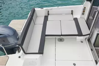 Jeanneau Merry Fisher 795 Series 2 - U-shape cockpit saloon seating with infill for sun lounger